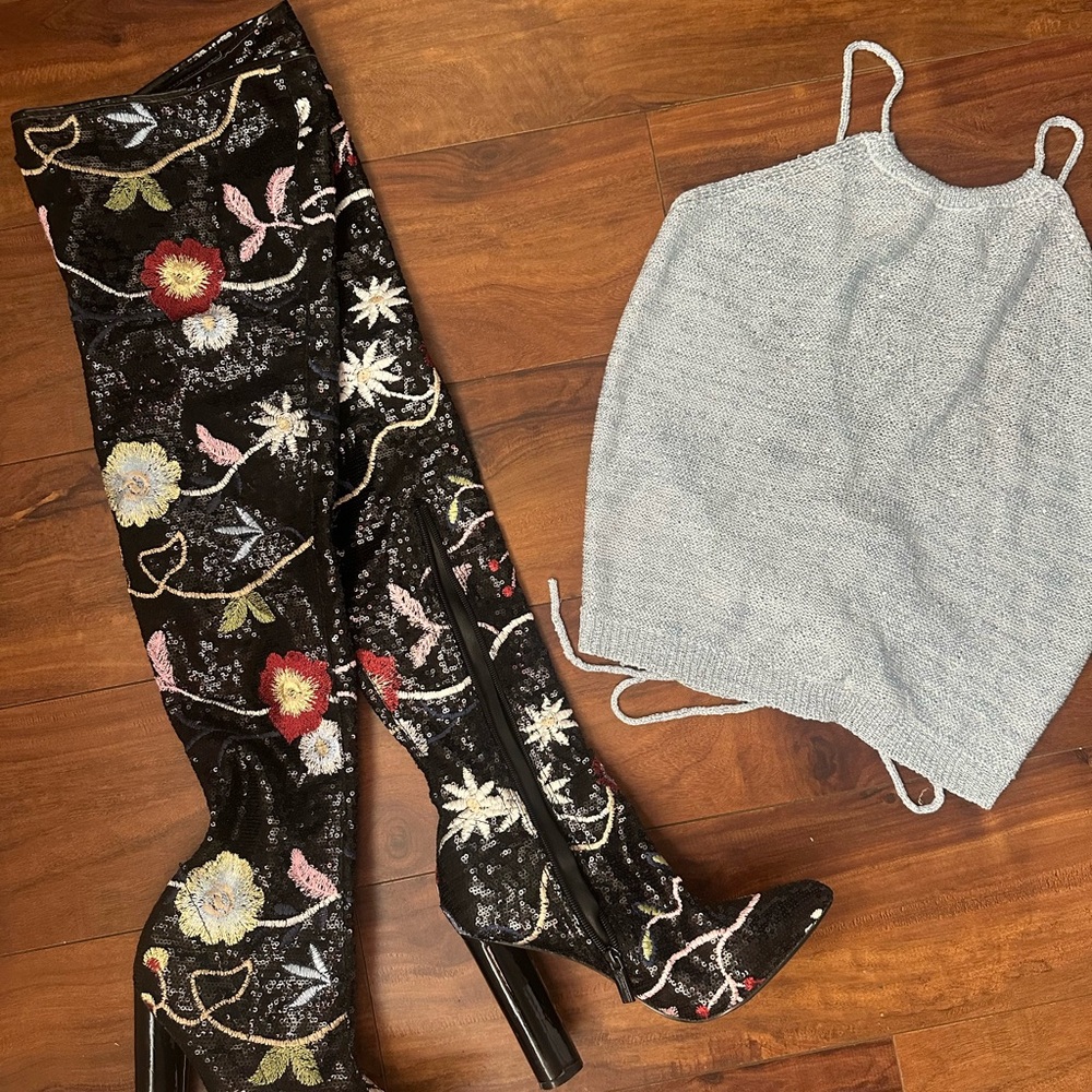 Floral Embroidered Sequined Black Boots - image 1
